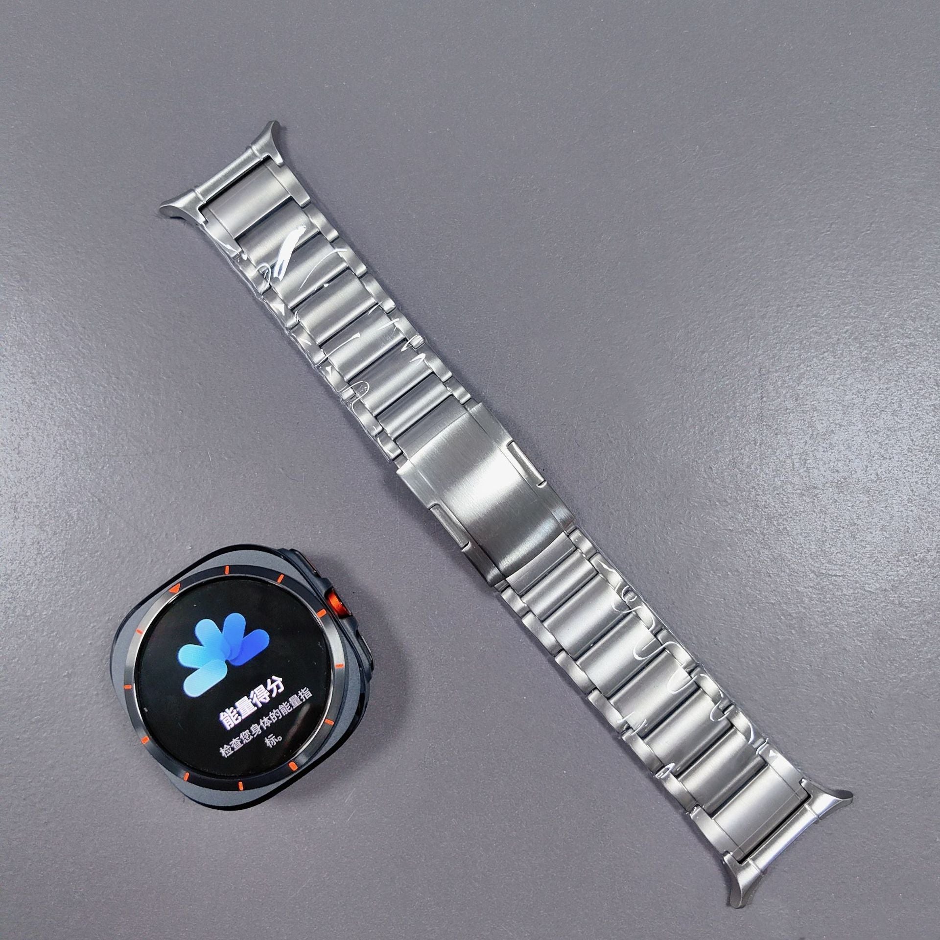 [Galaxy Watch Ultra] Titanium Luxe Bracelet